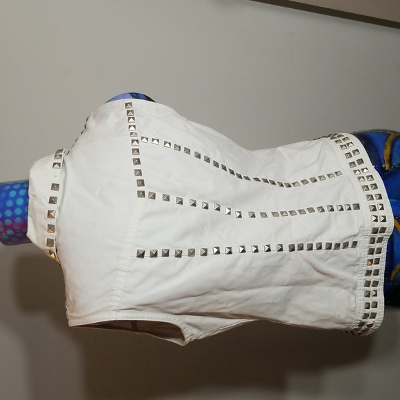 Monoreno Med. White Jeans Studded Vest - Picture 5 of 11